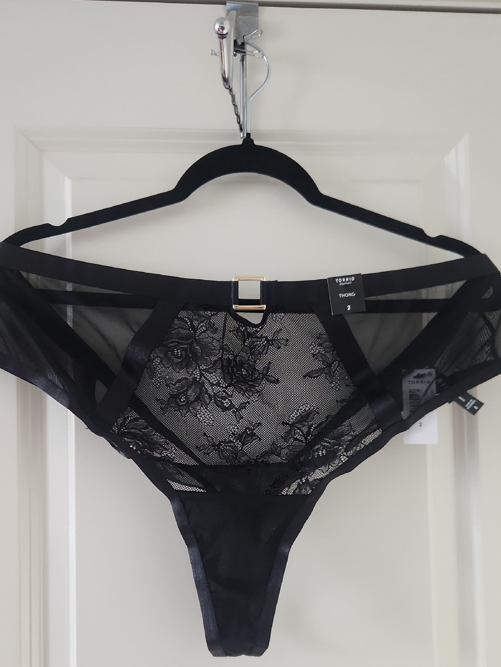torrid Mob Wife Strappy Lace Thong NWT Size 2